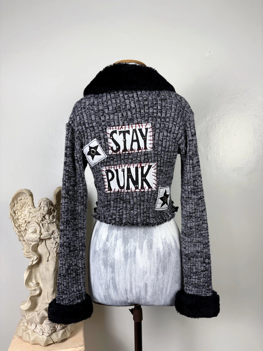 Casaquinho Stay Punk